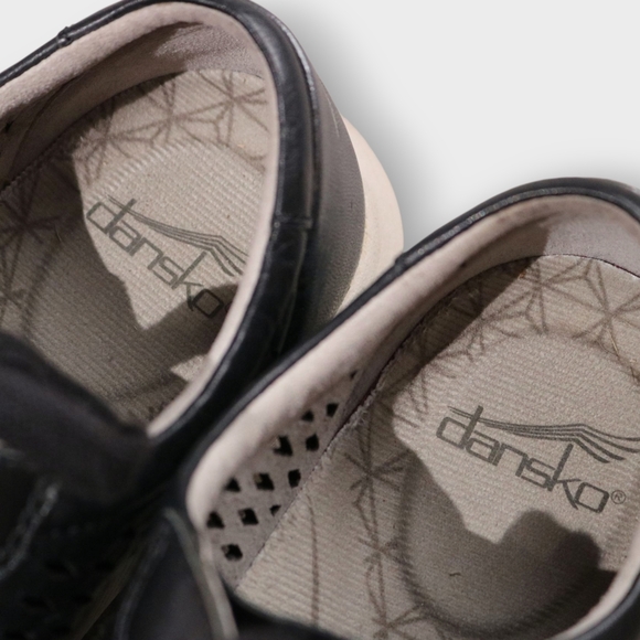 Dansko Charlie Sneakers Size 38 Perforated Leather Activewear Athleisure Outdoor - Picture 6 of 11